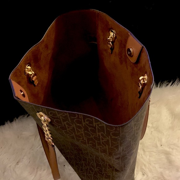 Calvin Klein Monogram Large Tote With Chain Strap - Picture 4 of 4